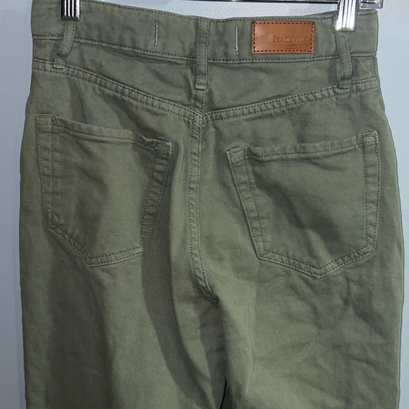 social tourist- Green ultra high rise jeans - Picture 4 of 6
